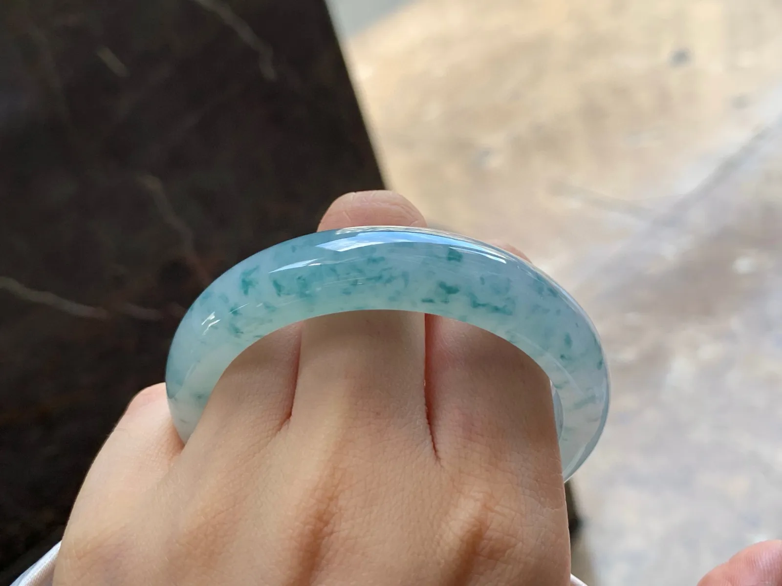 冰飘花手镯
54.5/12.3/7.8mm
