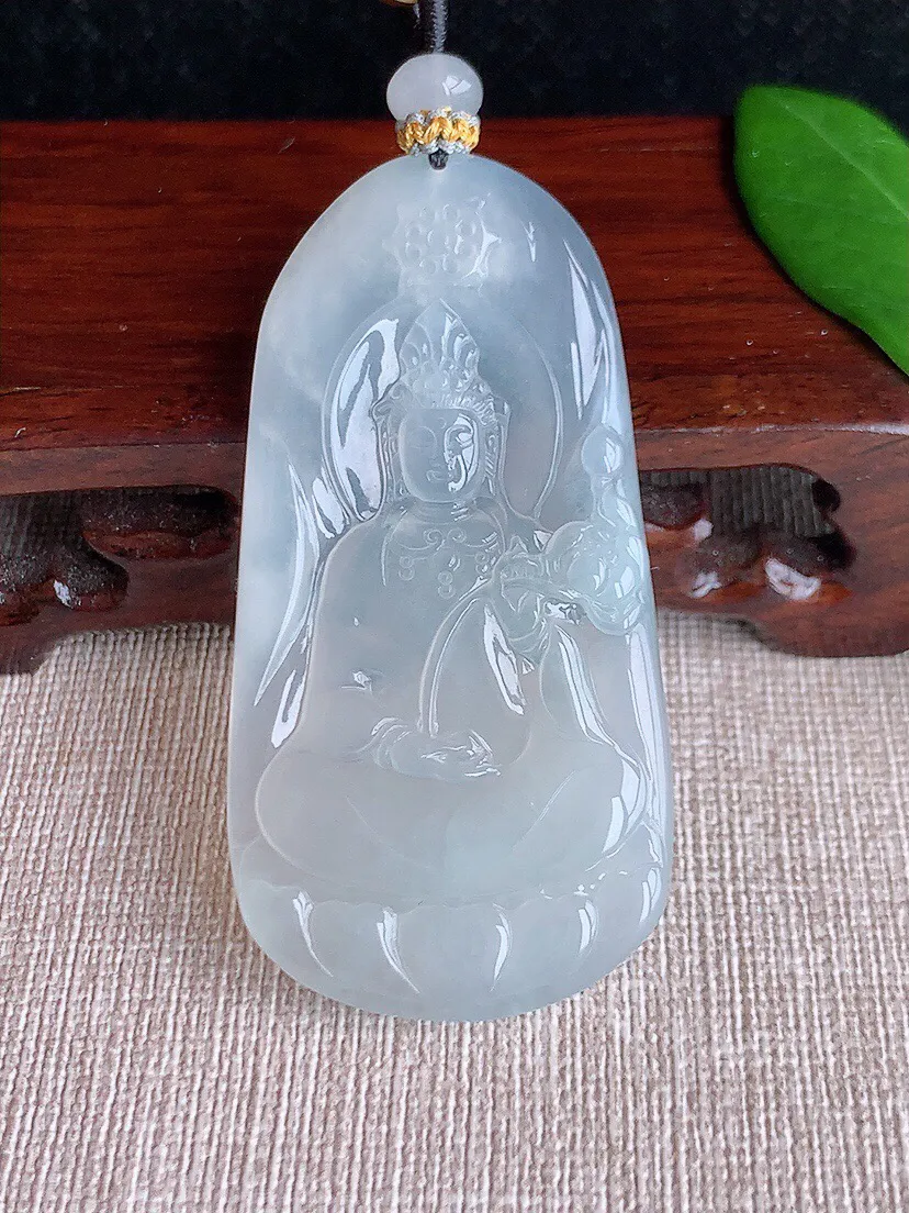 a货翡翠老坑冰种白月光大势至菩萨吊坠 尺寸60.7×30.7×5.5mm 重量26.70g 0703
