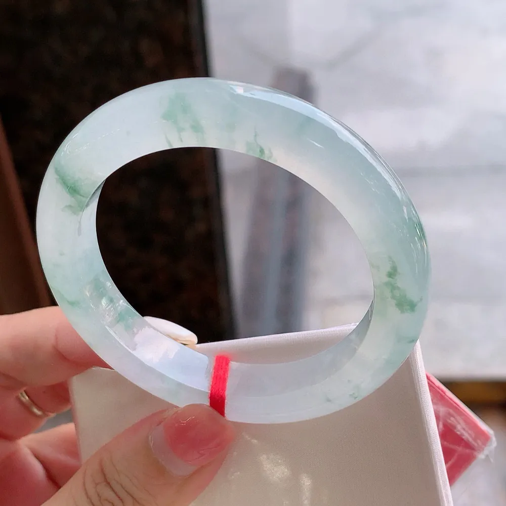 正圈冰玻飘花 无瑕 尺寸:53.4/10.9/8.9 花美 种水好️️
