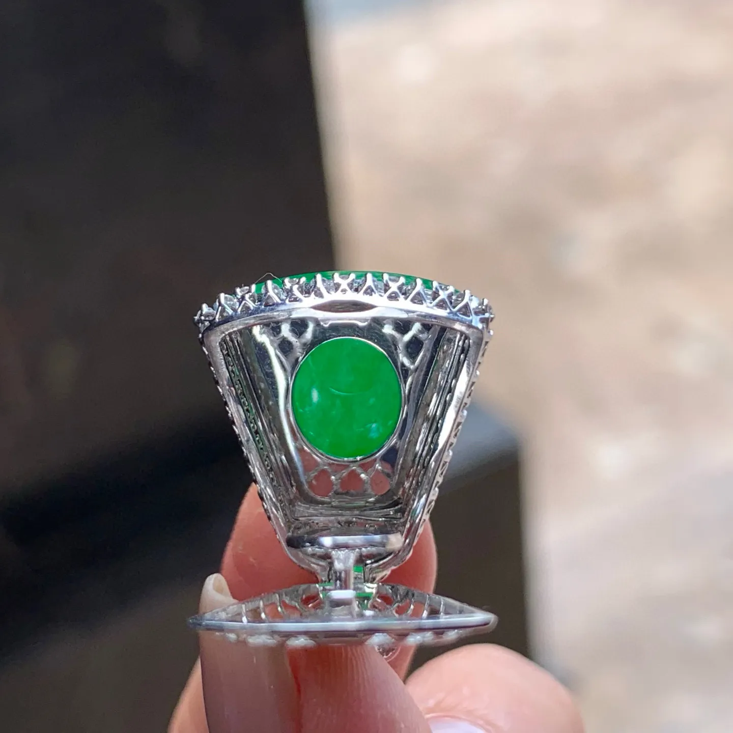 阳绿无事牌
色阳 真金镶嵌