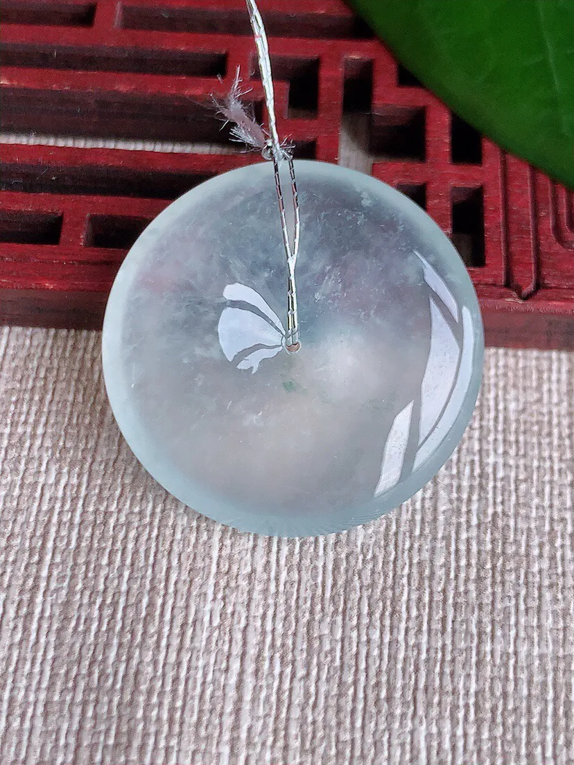 a货翡翠老坑玻璃种白月光平安扣吊坠 尺寸27.3×6mm 重量9.55g 0703