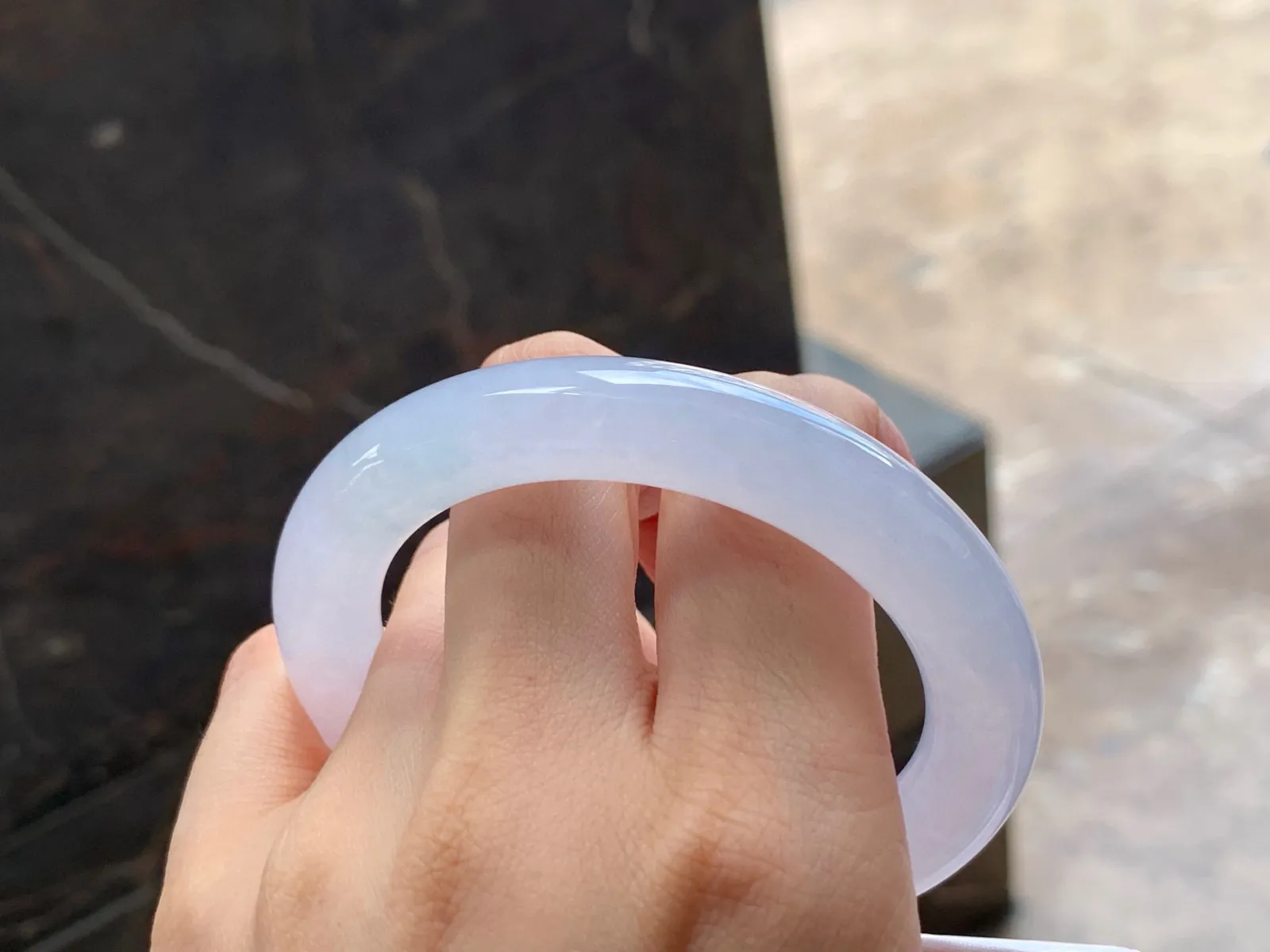 冰粉春福镯
水润清爽 55/10.5/10.8mm