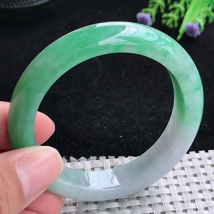 自然光54/12.5/8.8老坑精美温润半山水翠绿手镯翡翠玉镯美人镯