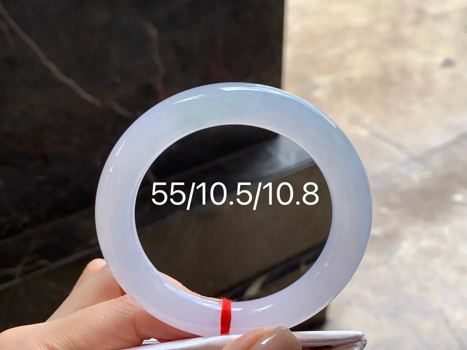 冰粉春福镯
水润清爽 55/10.5/10.8mm