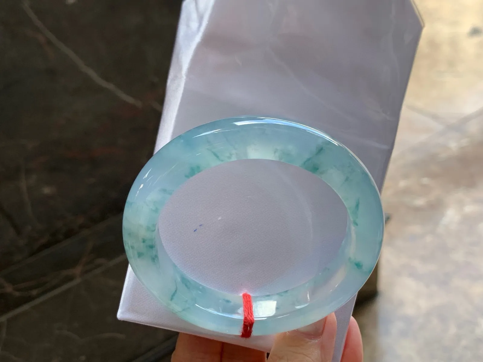 冰种飘花手镯
种好水足 56/11.6/9.6mm