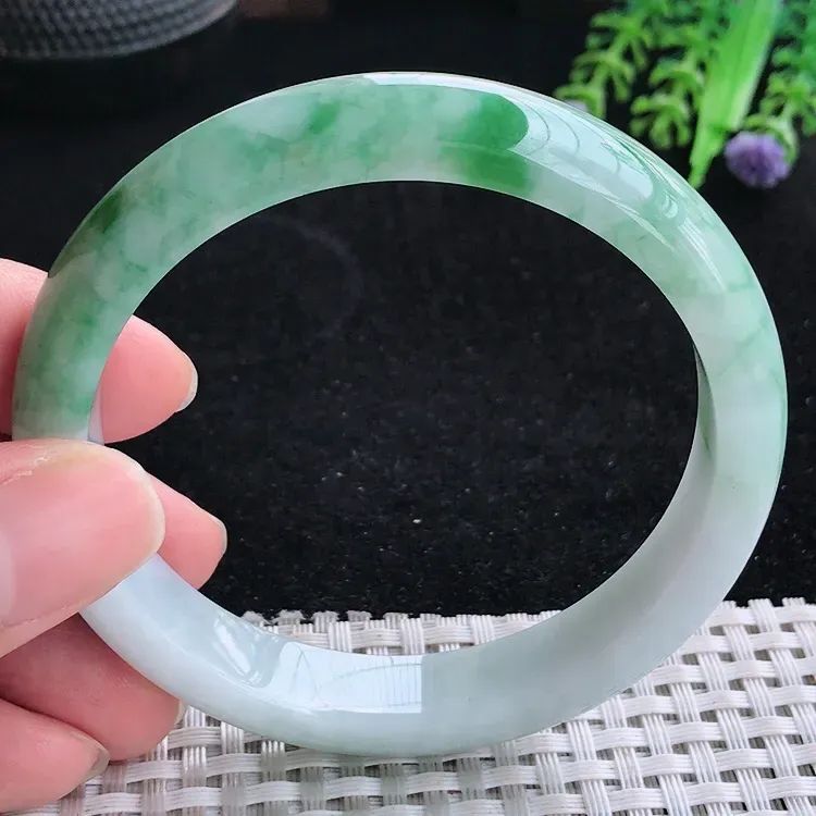自然光59/11.8/8老坑精美温润飘花手镯翡翠玉镯美人镯