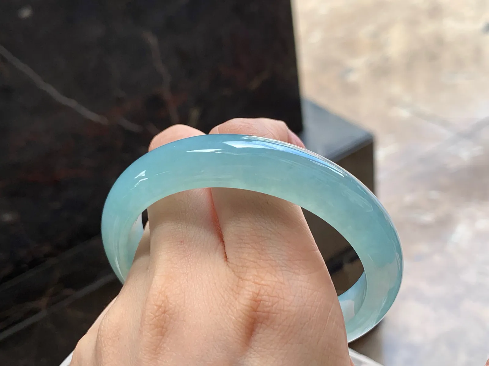 冰晴大圈手镯
种好60/13.2/8.5mm