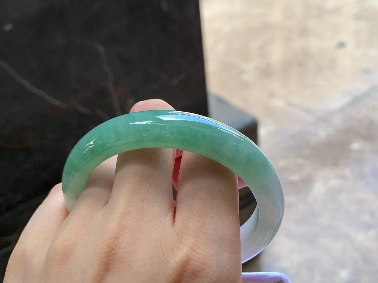 飘花手镯
水润58.5/12/8.3mm