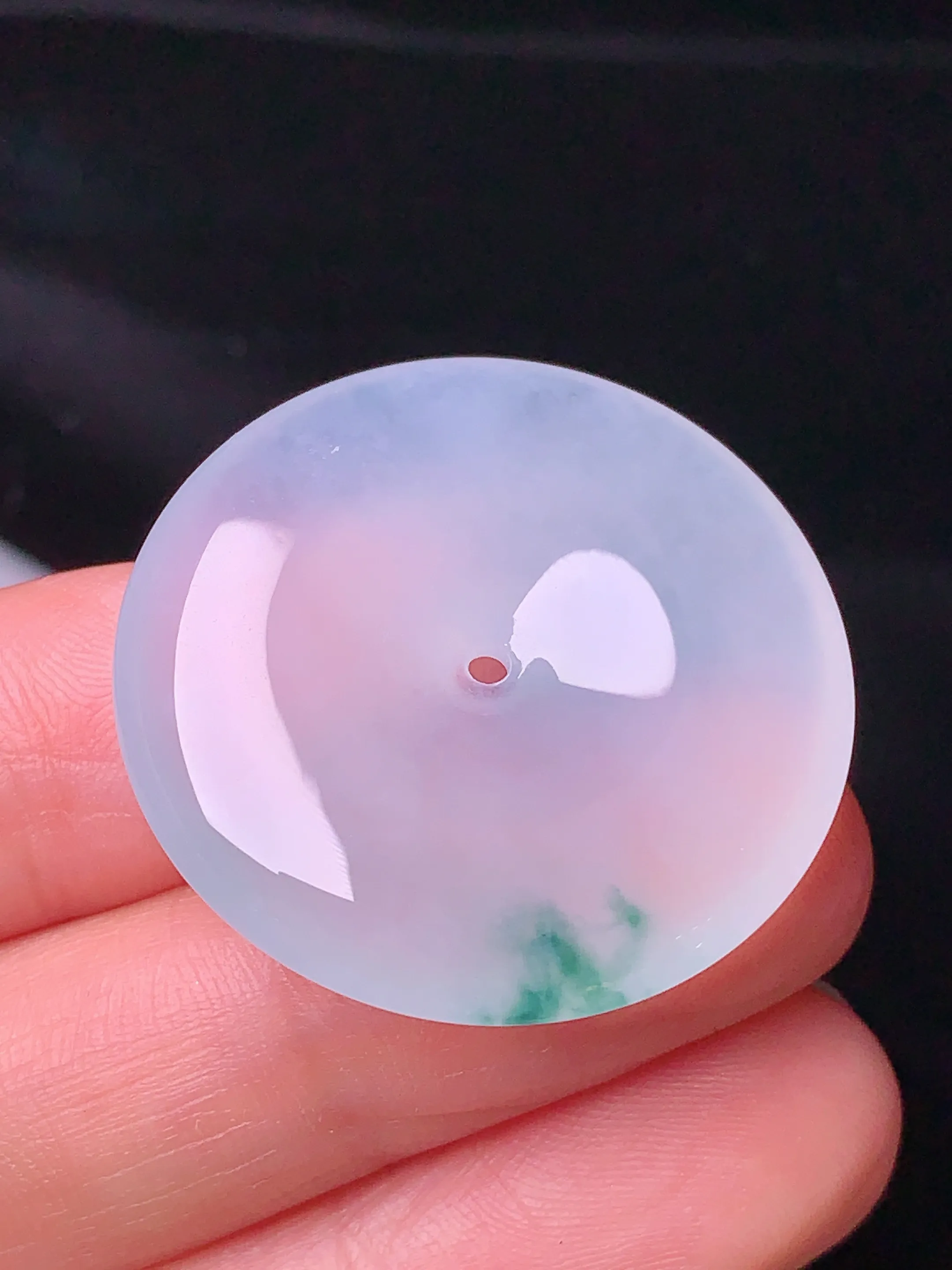 飘绿平安扣吊坠 玉质细腻 色泽艳丽 整体尺寸30*6