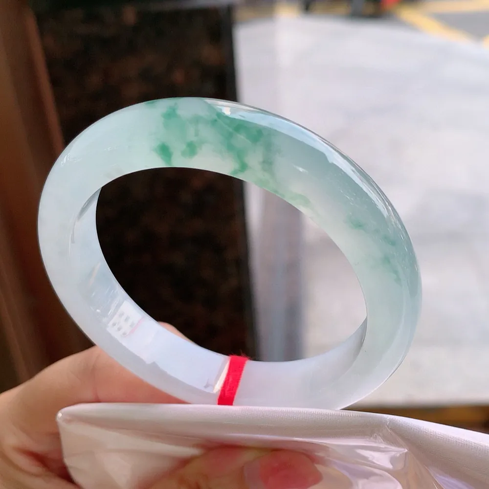 正圈冰玻飘花 无瑕 尺寸:56.9/12.6/8.5 花美 种水好