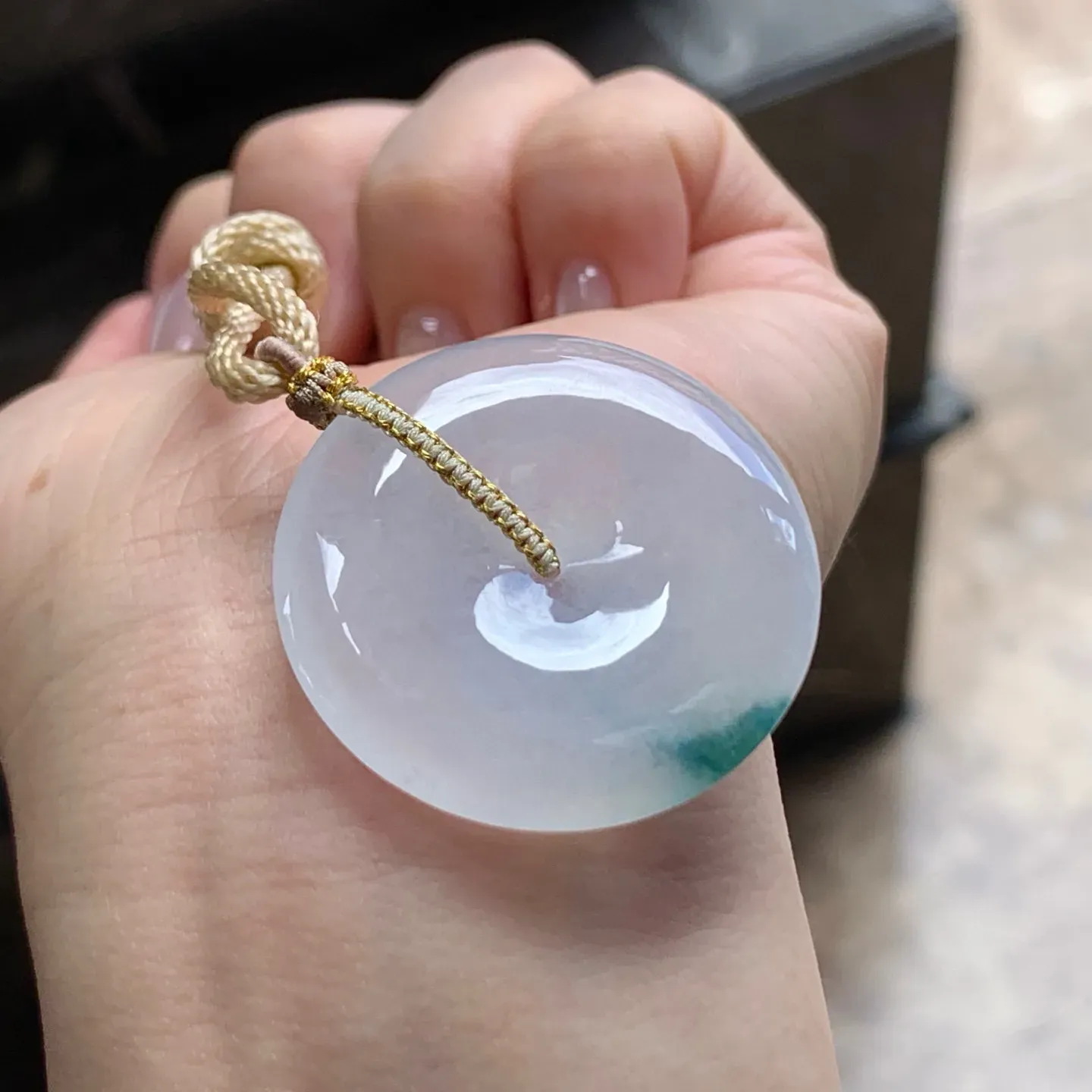 冰飘花平安扣
水润