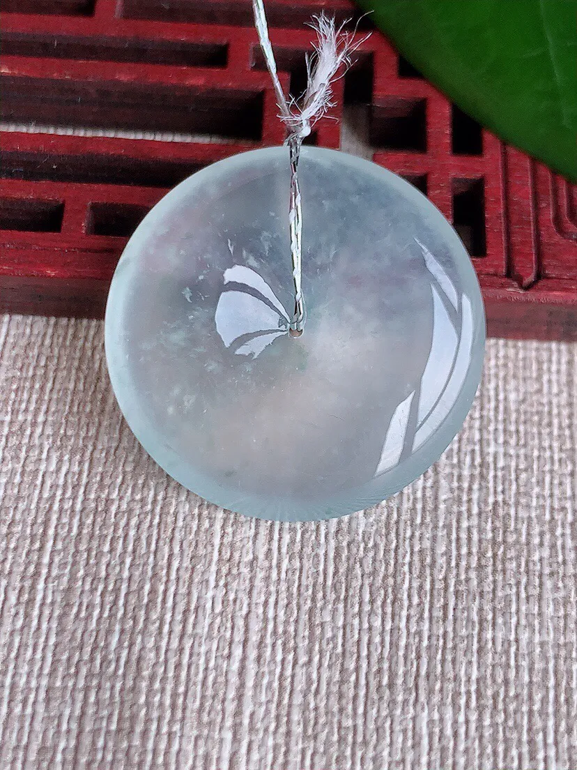 a货翡翠老坑玻璃种白月光平安扣吊坠 尺寸27.3×6mm 重量9.55g 0703