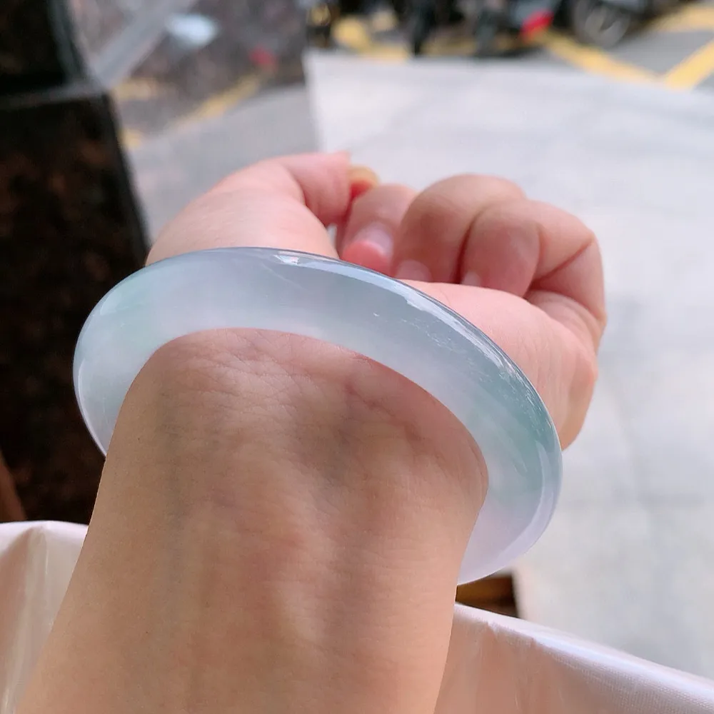 圆条冰玻春彩 无瑕 尺寸:51.4/9.3 种色俱佳