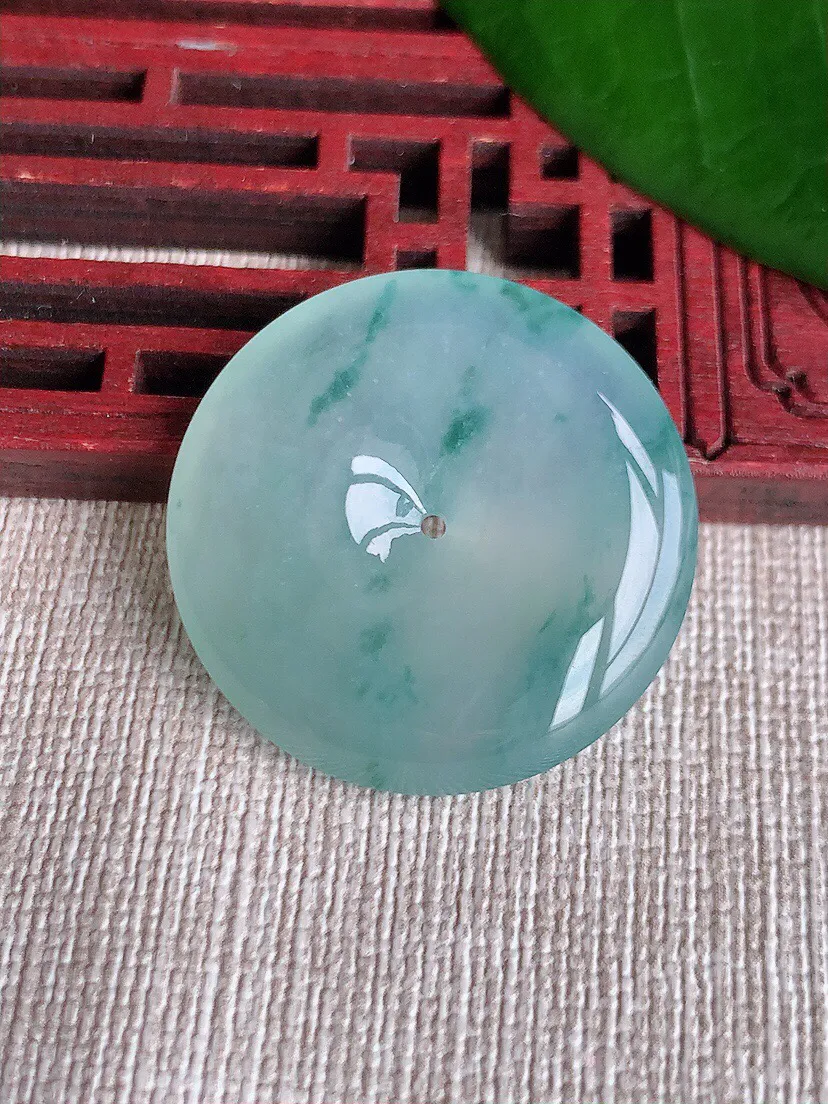 a货翡翠老坑冰种飘花平安扣吊坠 尺寸29.3×5.8mm 重量10.22g 0703