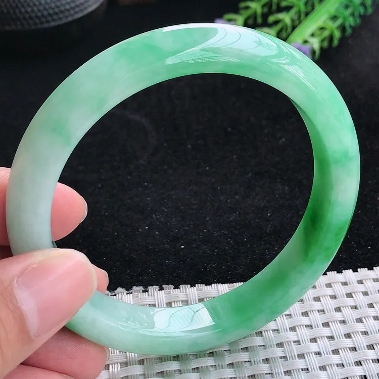 自然光61/11.6/9老坑冰润起胶飘阳绿大圈口手镯翡翠玉镯收藏小圈口美人镯