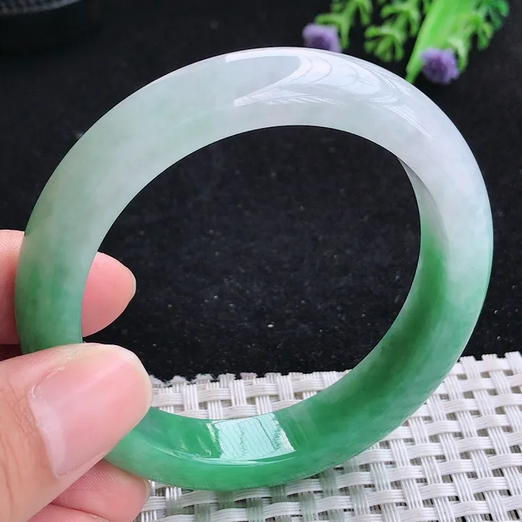 自然光54/12.5/8.8老坑精美温润半山水翠绿手镯翡翠玉镯美人镯