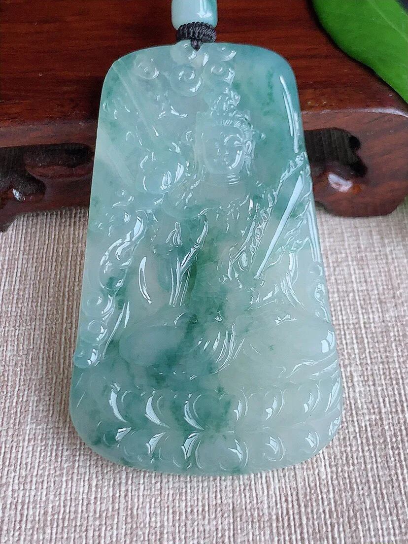 a货翡翠老坑冰种飘花虚空藏菩萨吊坠 尺寸68×39.3×5.4mm 重量40.45g 0704
