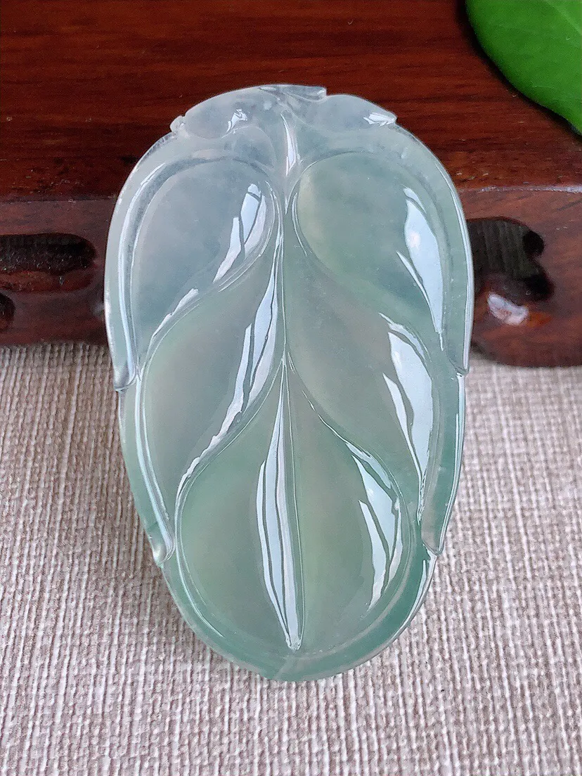 a货翡翠老坑冰种晴水大叶子金枝玉叶吊坠 尺寸53×32.6×6.6mm 重量22.64g 0704