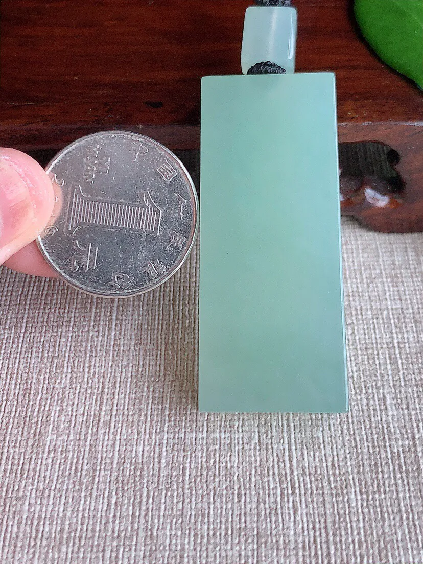 a货翡翠老坑冰种晴水无事牌吊坠 尺寸49×20.7×9mm 重量36.18g 0704
