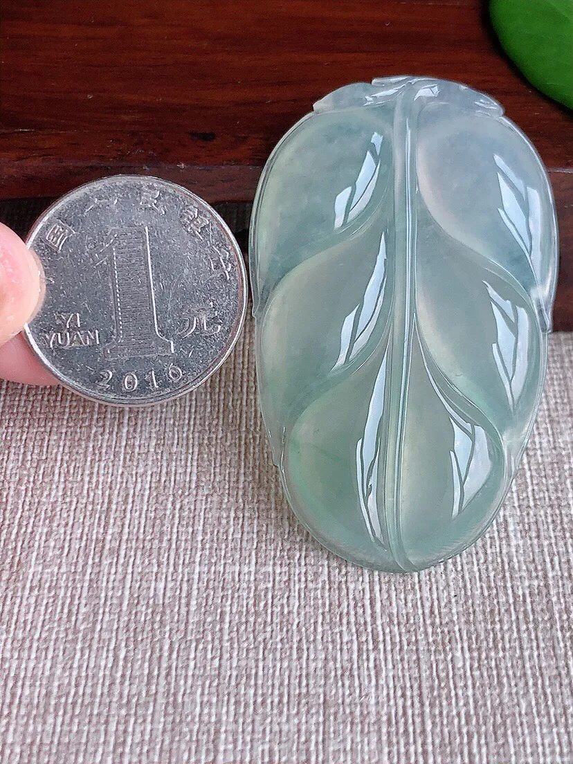 a货翡翠老坑冰种晴水大叶子金枝玉叶吊坠 尺寸53×32.6×6.6mm 重量22.64g 0704