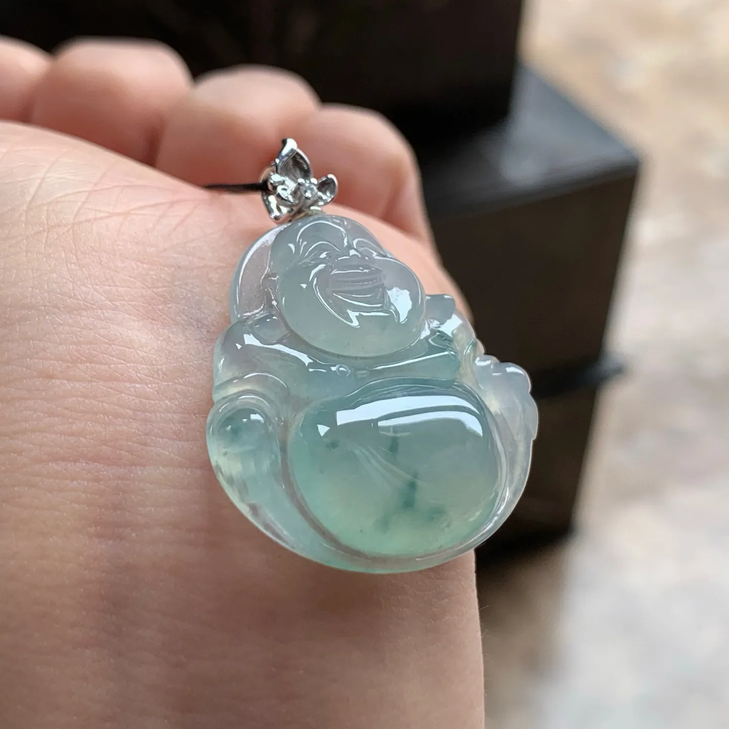 冰种飘花坐佛
笑口常开～