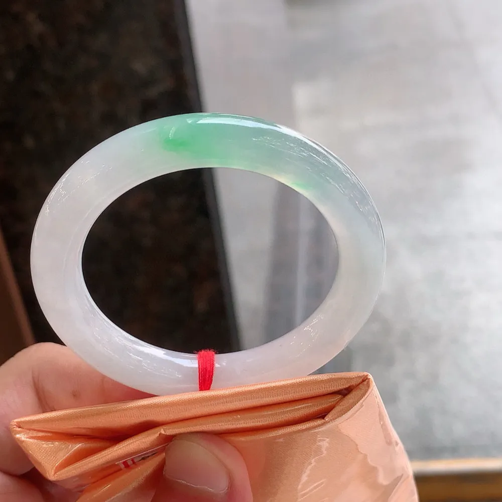 圆条高冰阳绿 一丝棉线 尺寸:50.2/9.4 种色兼备️️