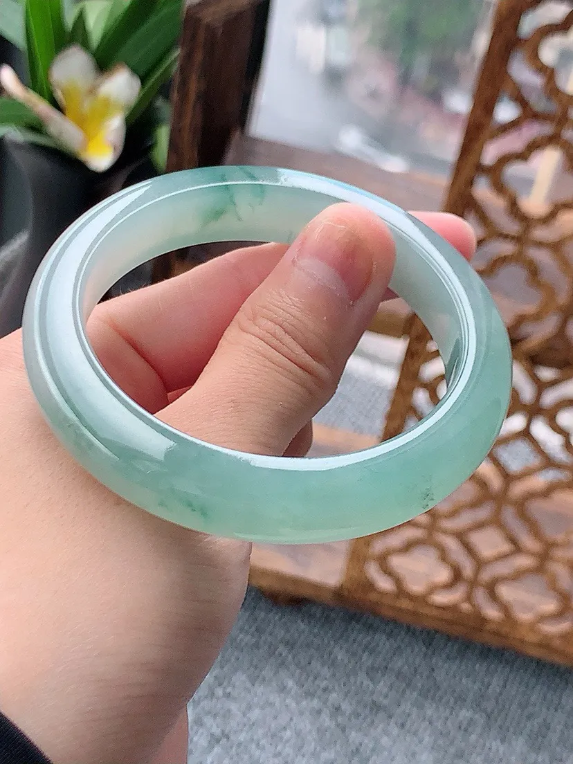 a货翡翠老坑飘花正装正圈手镯54-55圈口 尺寸54.8×11.3×8.2mm 重量58.79g 0621