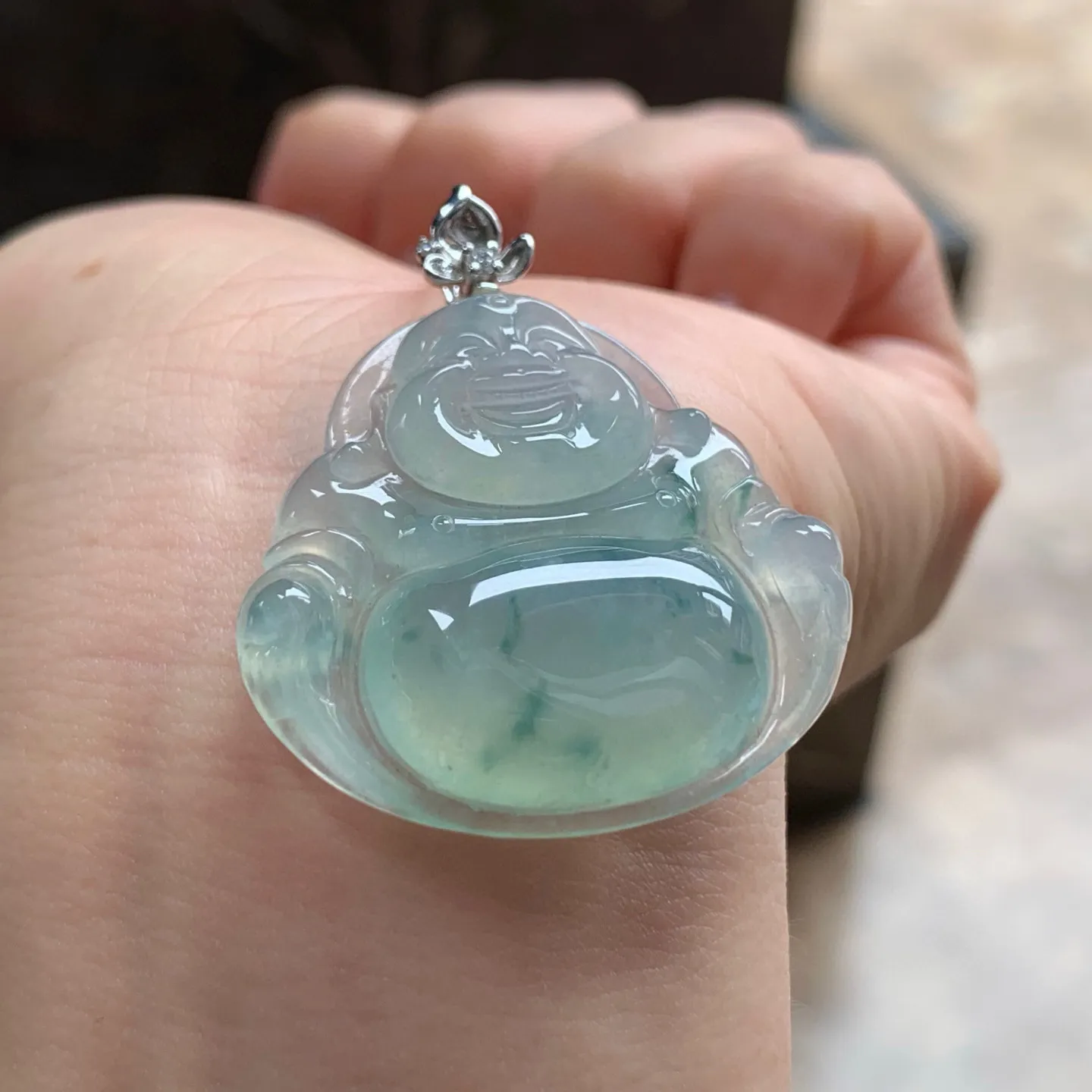 冰种飘花坐佛
笑口常开～