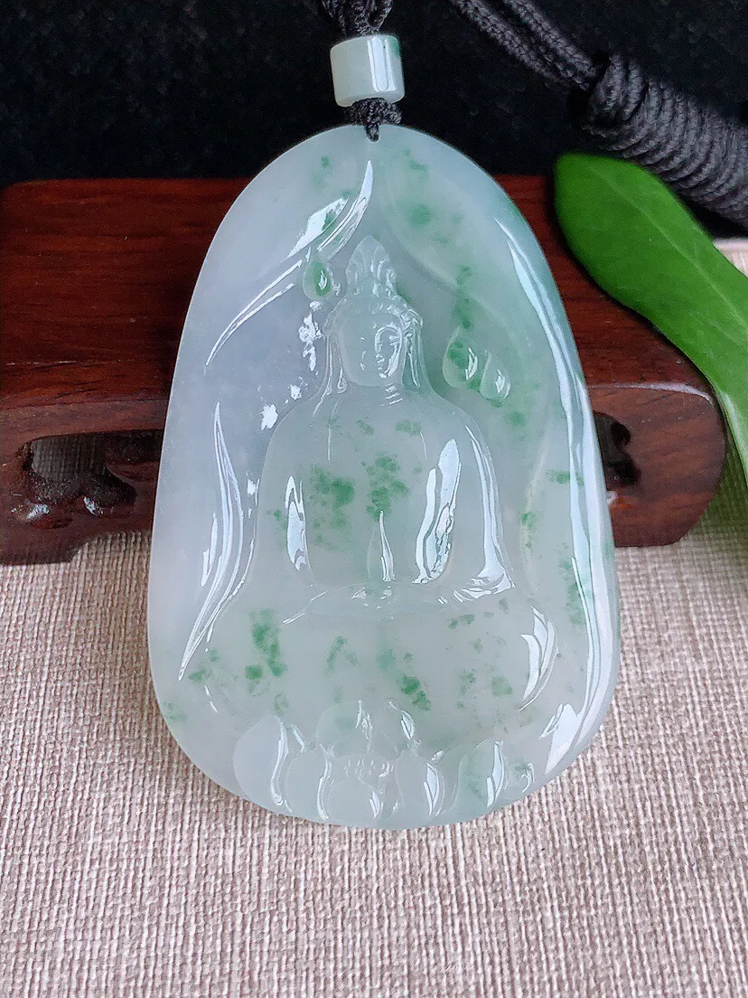 a货翡翠老坑冰种飘花观音吊坠 尺寸71×46.4×5mm 重量43.14g 0704