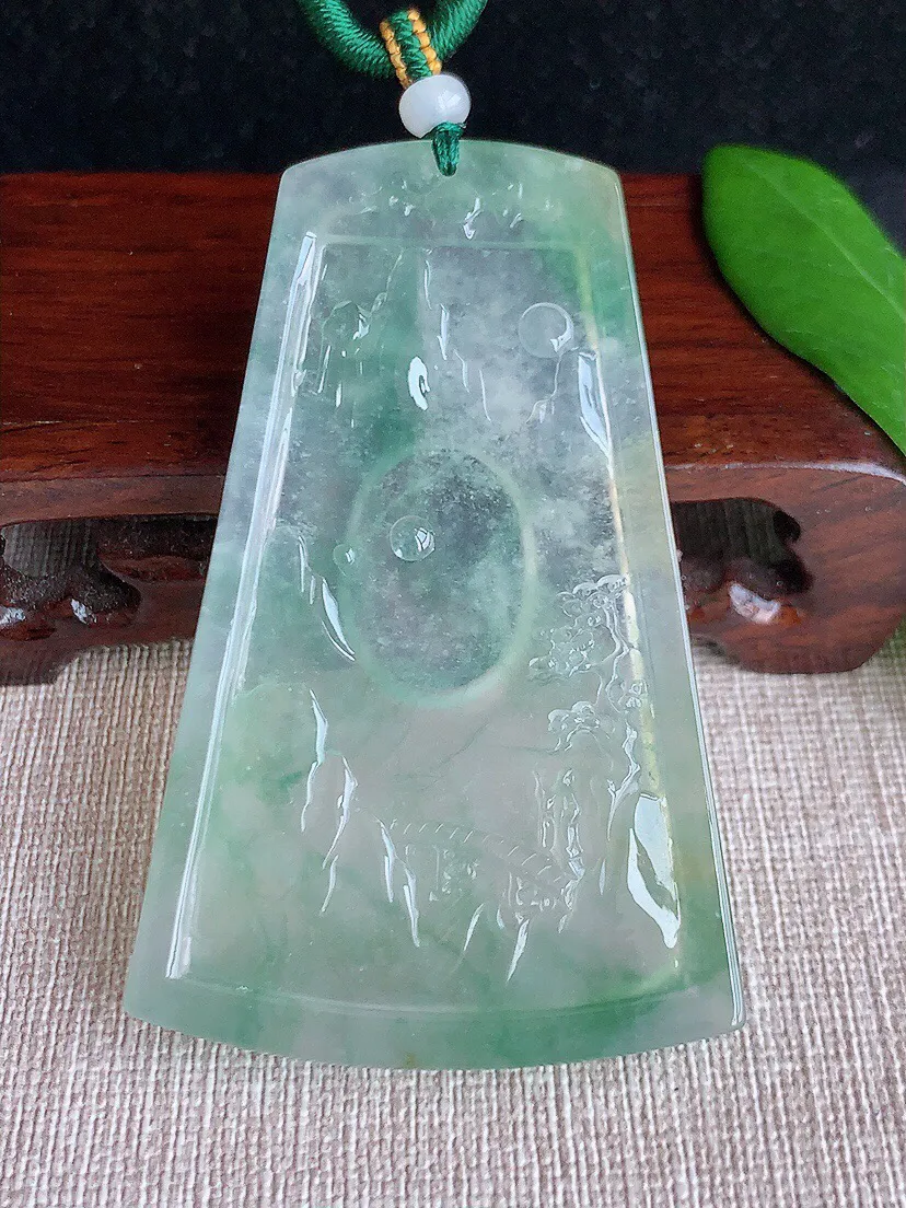a货翡翠老坑高冰种晴绿意境山水牌吊坠 尺寸69×44×5mm 重量36.93g 0704