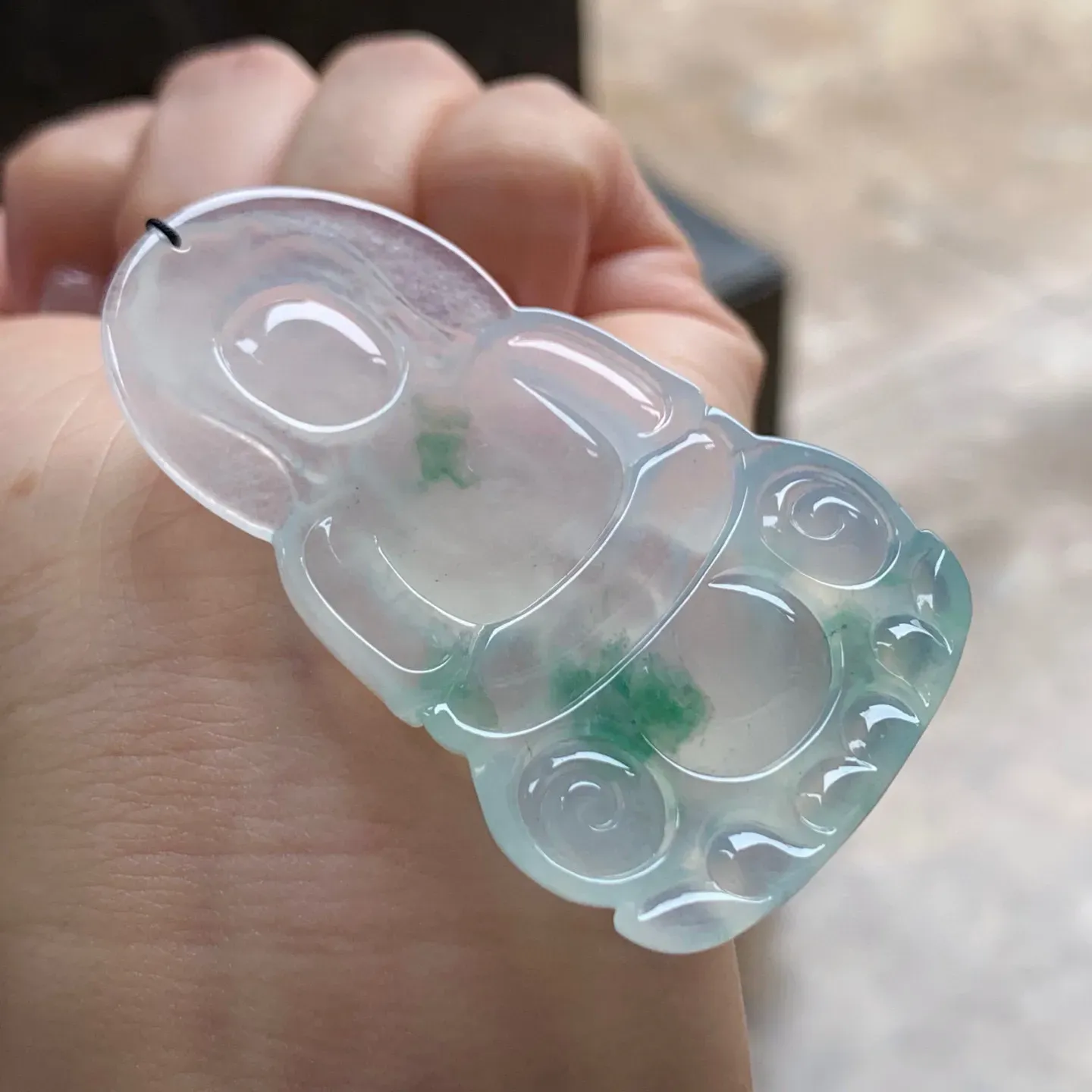 冰种飘花观音
宁静豁达，佩戴大气