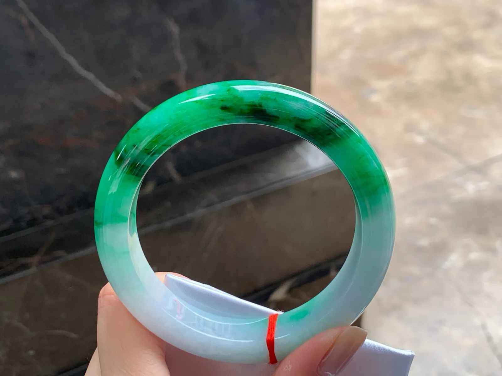辣绿大圈手镯
色好60.2/13.4/9.7mm