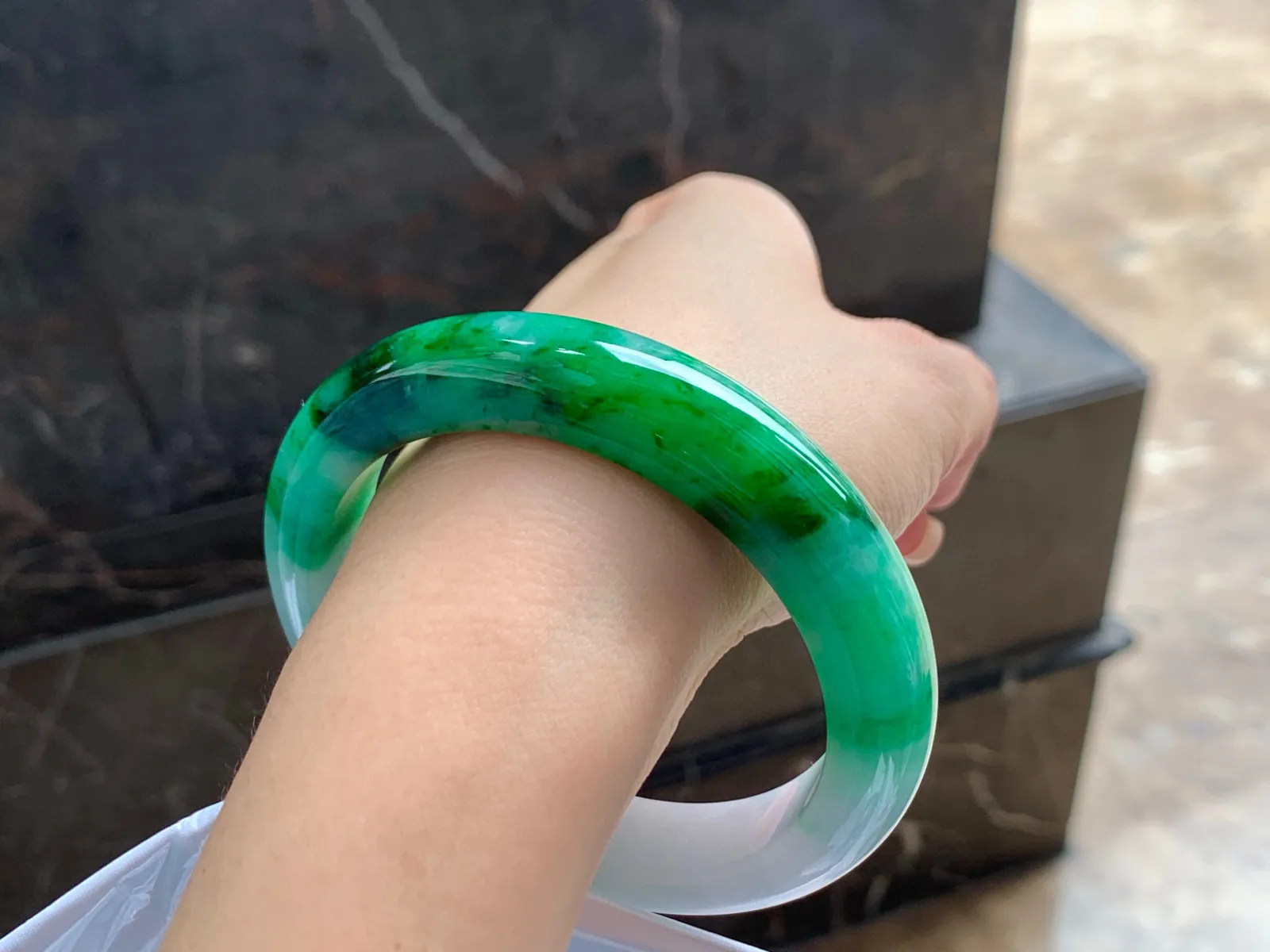 辣绿大圈手镯
色好60.2/13.4/9.7mm