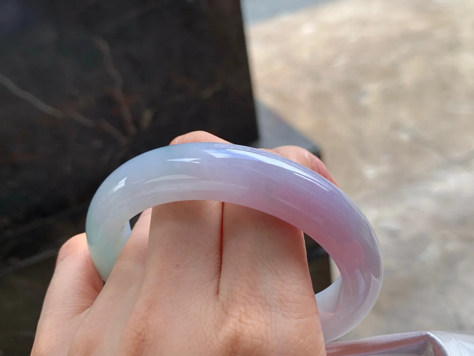 春色手镯
水润58/13/9mm