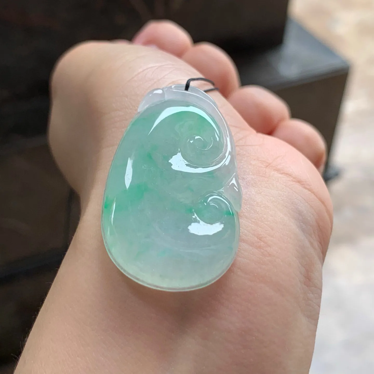 冰飘色如意
水润