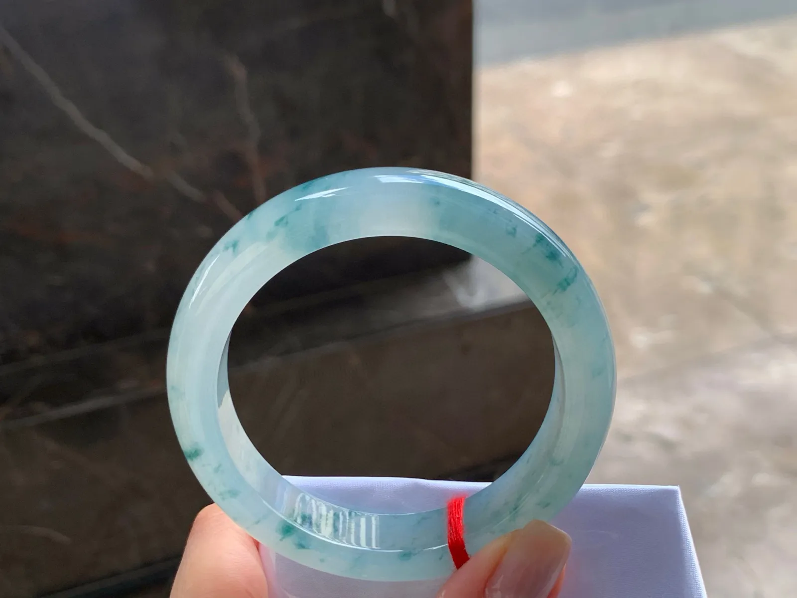 冰种飘花手镯
种好55.6/12.3/8.7mm