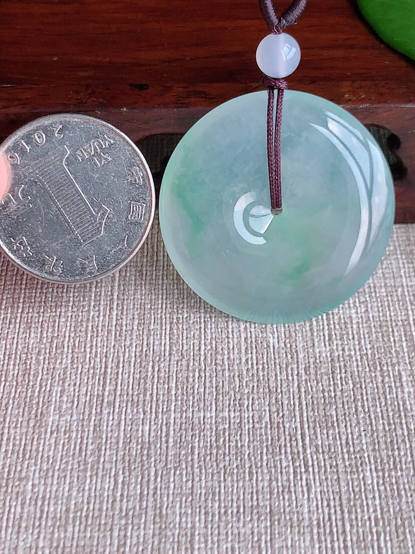 a货翡翠老坑冰种晴绿平安扣吊坠 尺寸34.2×6mm 重量16.42g 0704