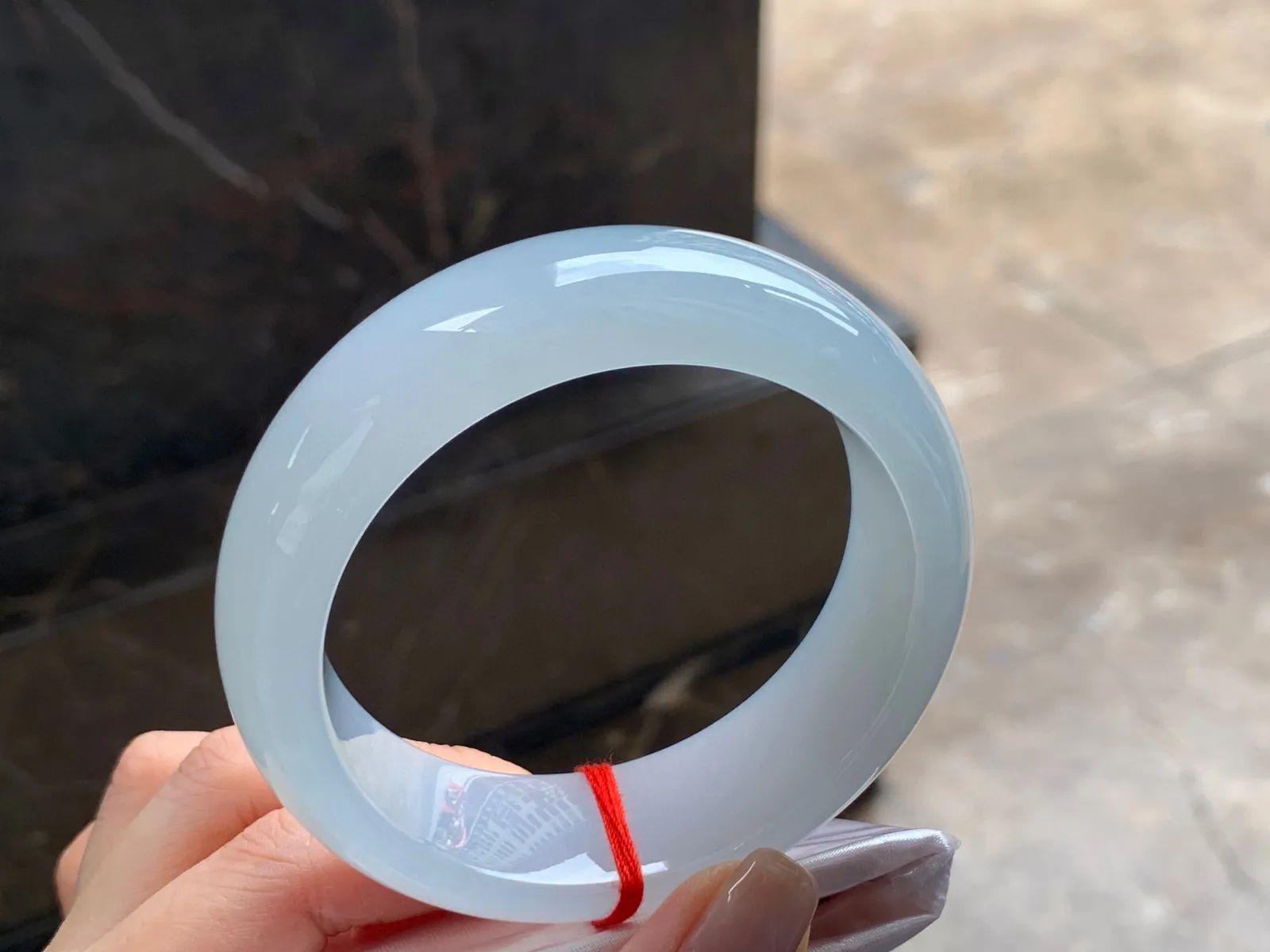 冰宽版手镯
水润56.8/20/9.6mm