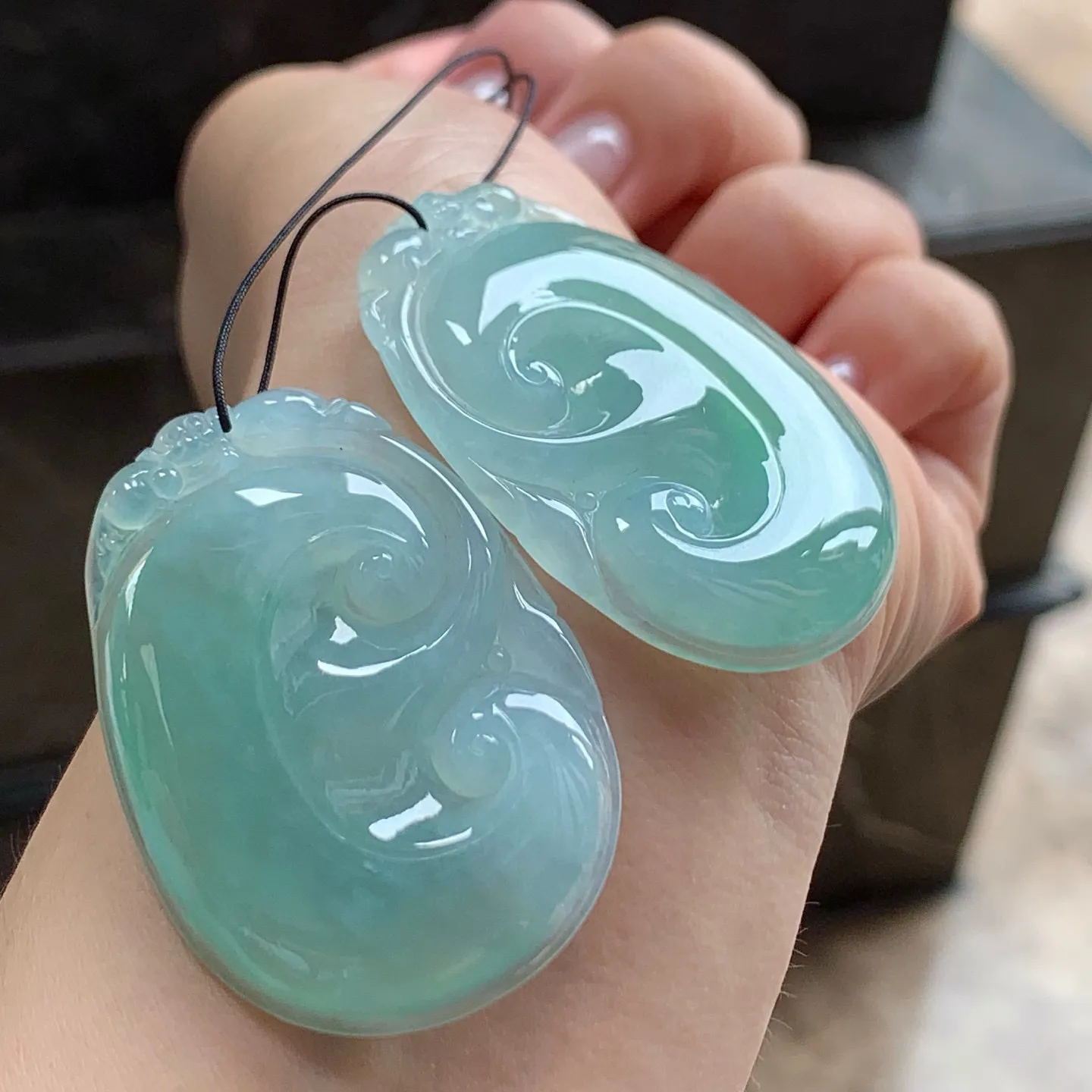 如意
底色漂亮 水润 一对价