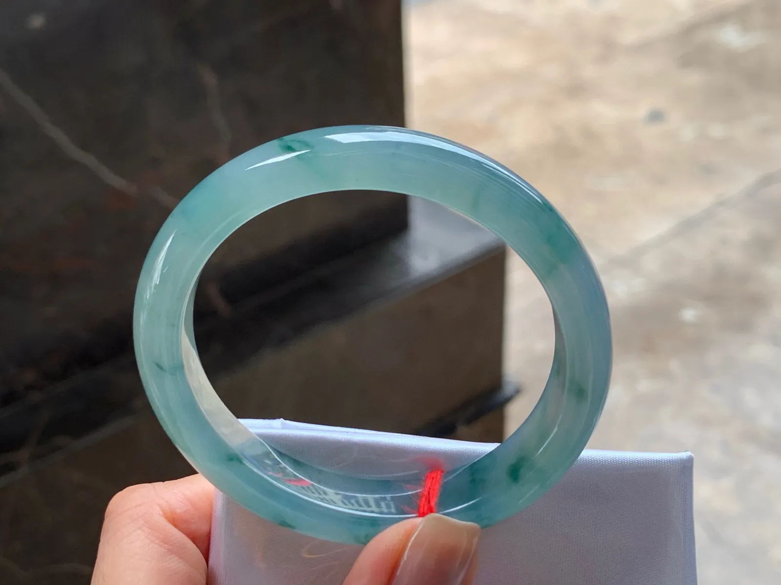 冰飘花贵妃镯
种好54.5/13/7.8mm