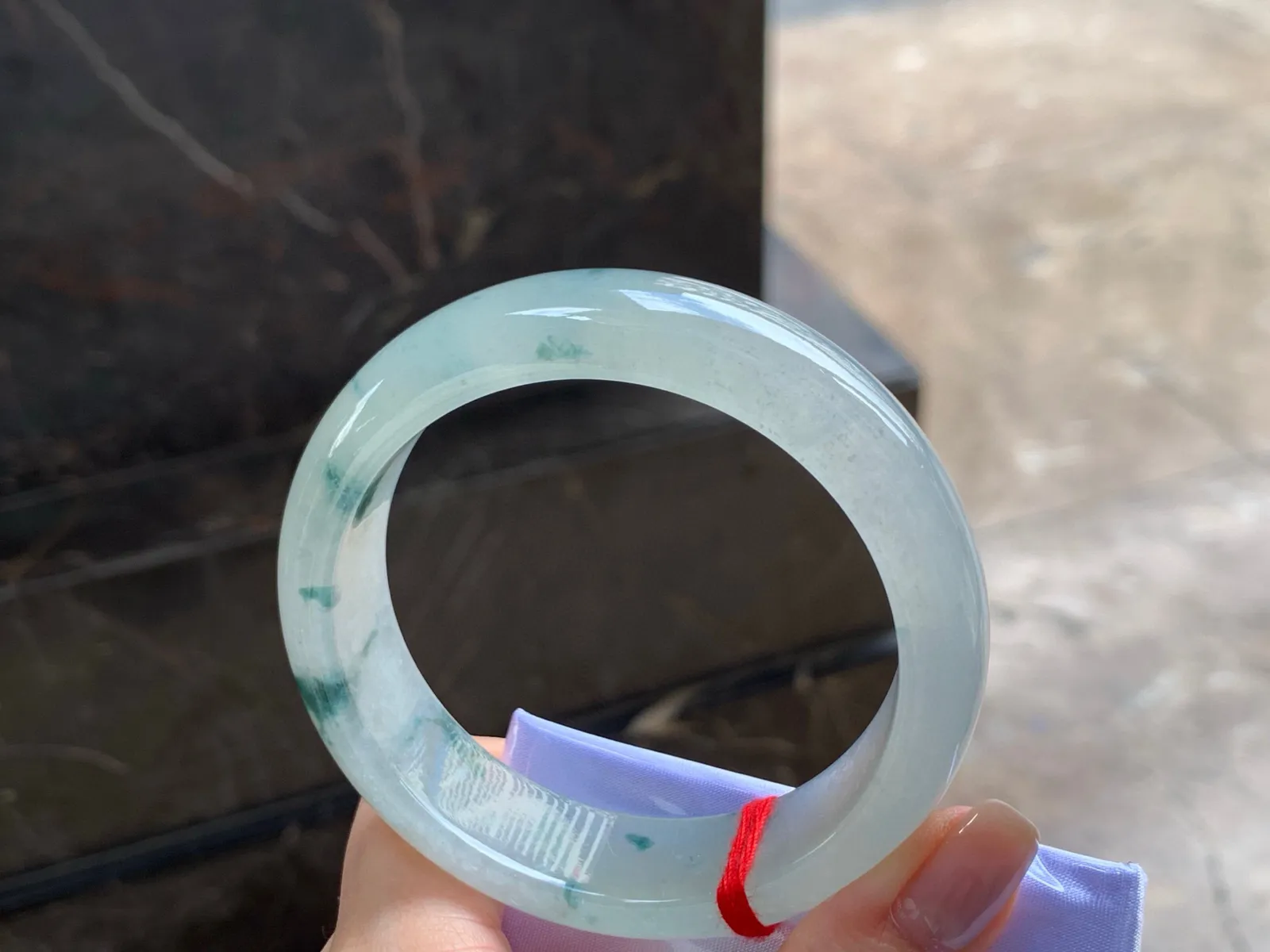 冰飘花宽版手镯
清爽58/16.3/8.6mm