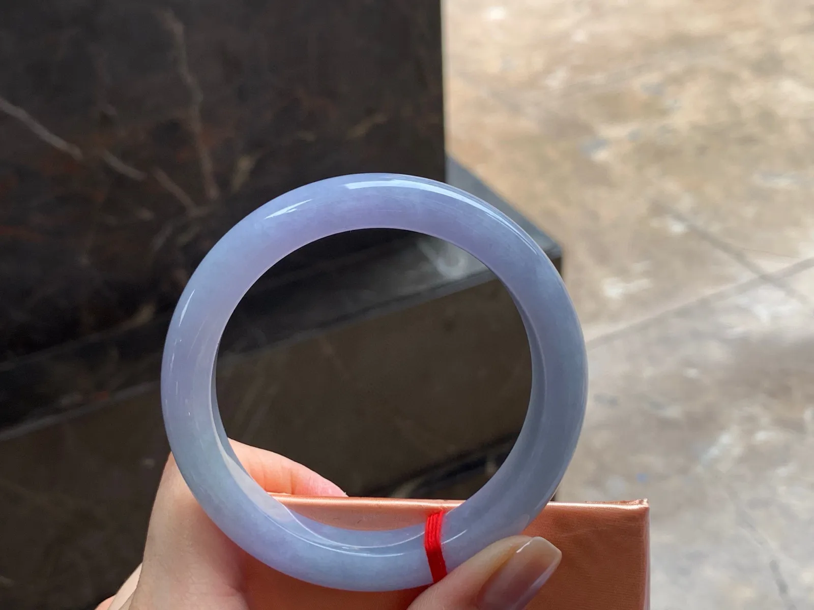 春色手镯
清爽56.4/12.2/8.8mm