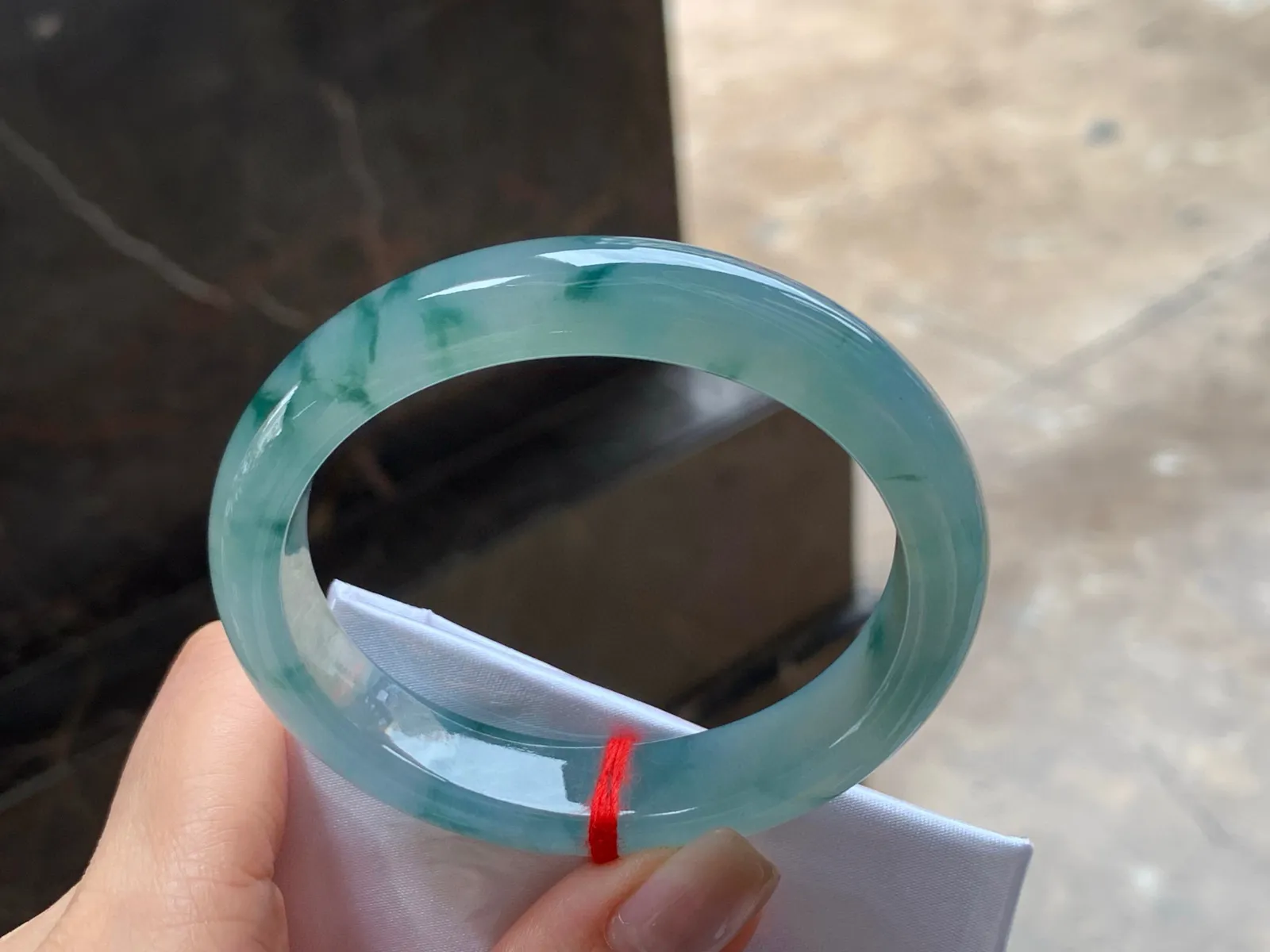 冰飘花贵妃镯
种好54.5/13/7.8mm