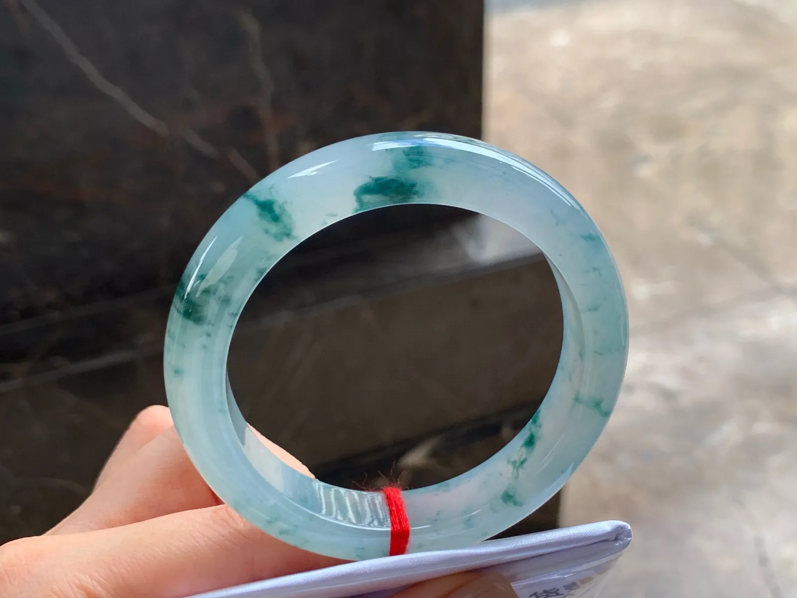 冰种飘花手镯
种好55.6/12.3/8.7mm