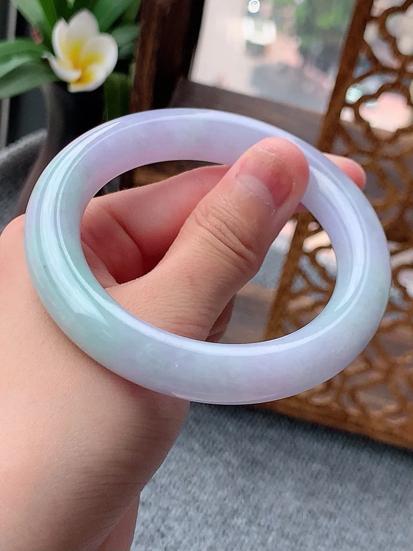 a货翡翠老坑紫罗兰圆条手镯55-56圈口  尺寸55×11.4mm 重量72.10g 0622