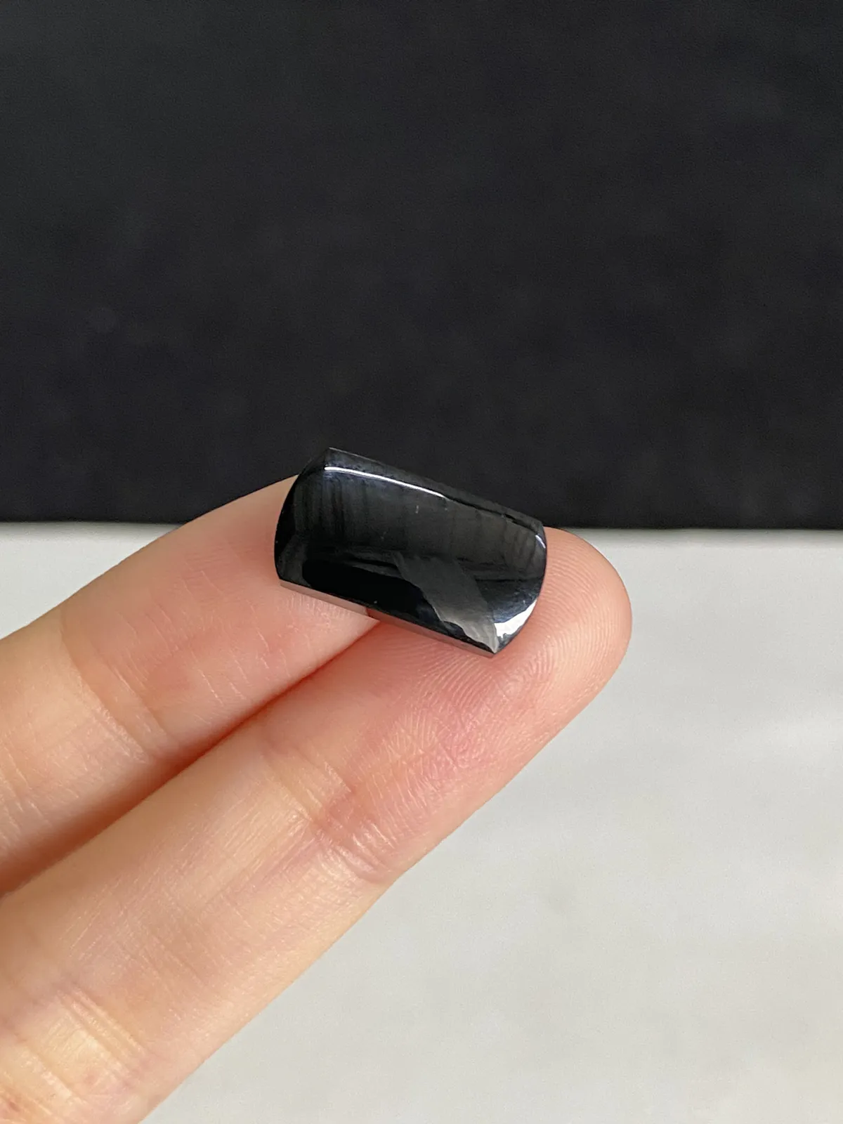 翡翠马鞍形戒面