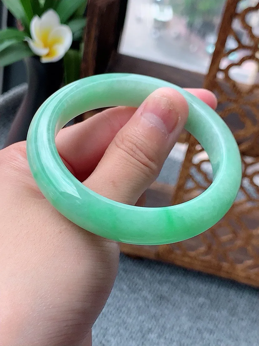 a货翡翠老坑满绿正装正圈手镯52-53小圈口  尺寸52.5×11.8×8mm 重量51.88g 0622