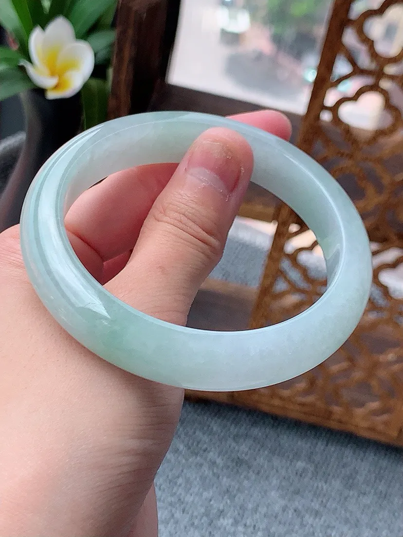a货翡翠老坑晴底正装正圈手镯59-60大圈口  尺寸59.8×12.5×8.2mm 重量65.00g 0622