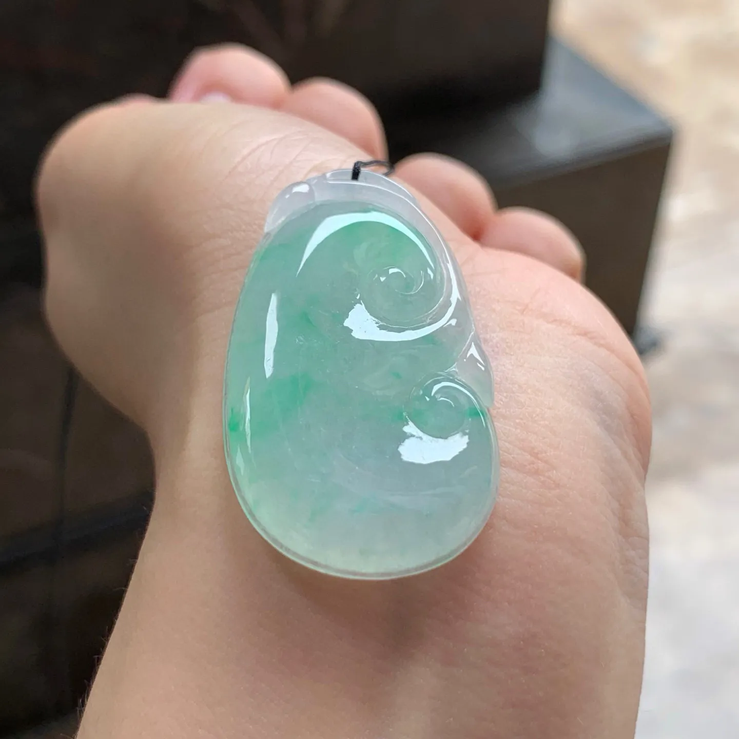 冰飘色如意
水润