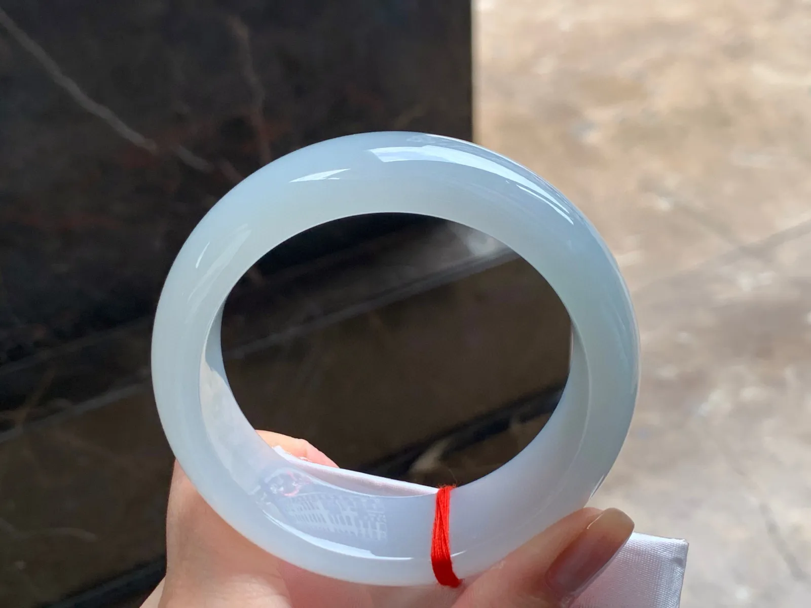 冰宽版手镯
水润56.8/20/9.6mm